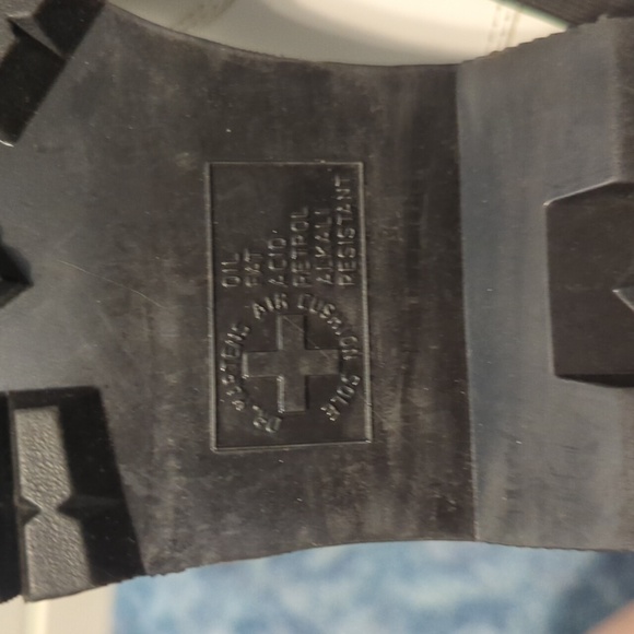 Dr. Martens platform Chelsea - Picture 6 of 7